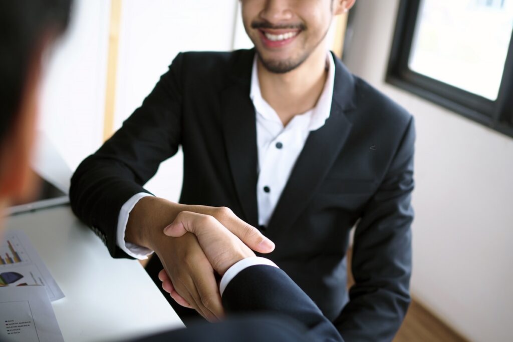 Salary negotiation meeting for jobs in the USA